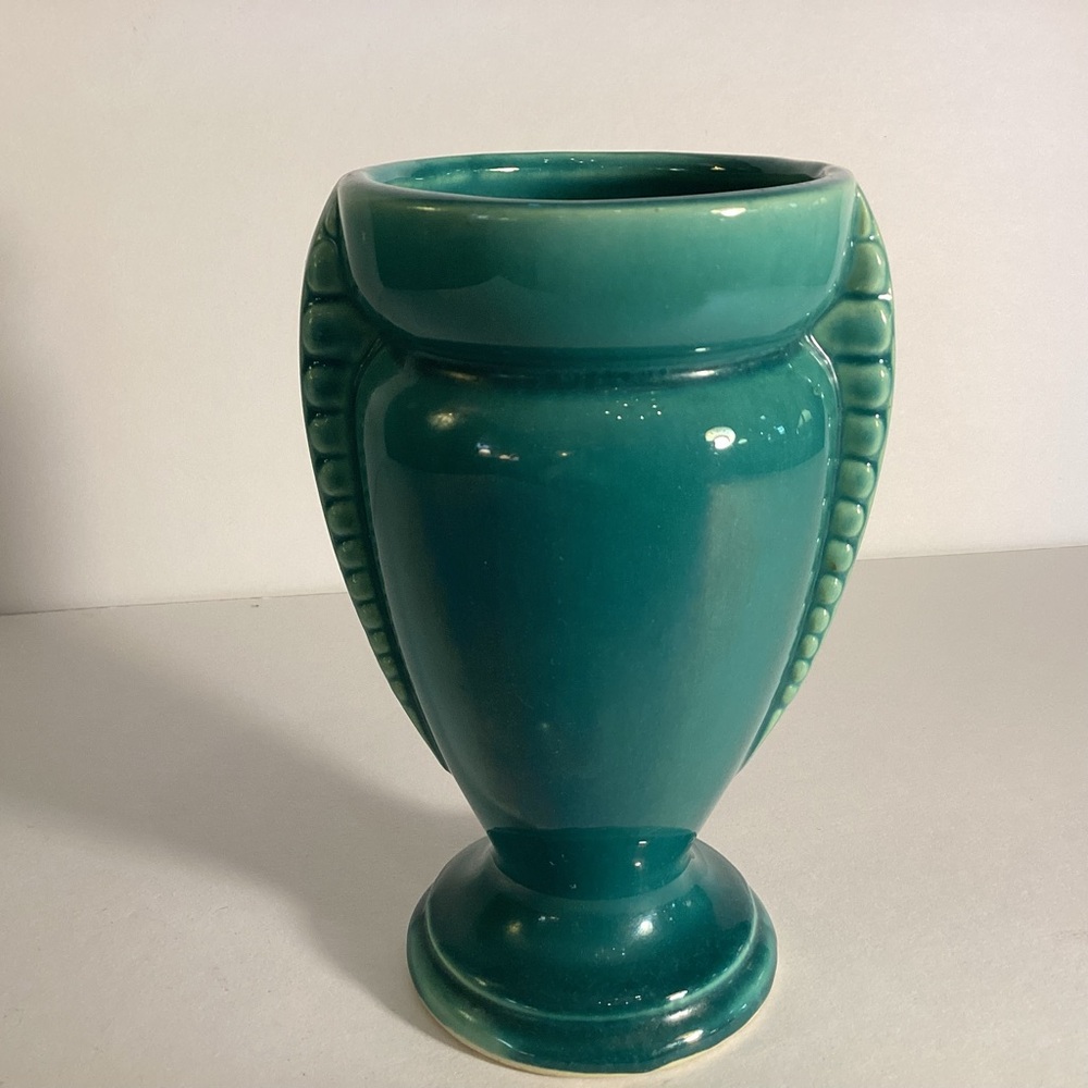 Vintage Shawnee pottery vase made in USA